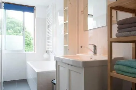 Entire In Apartament